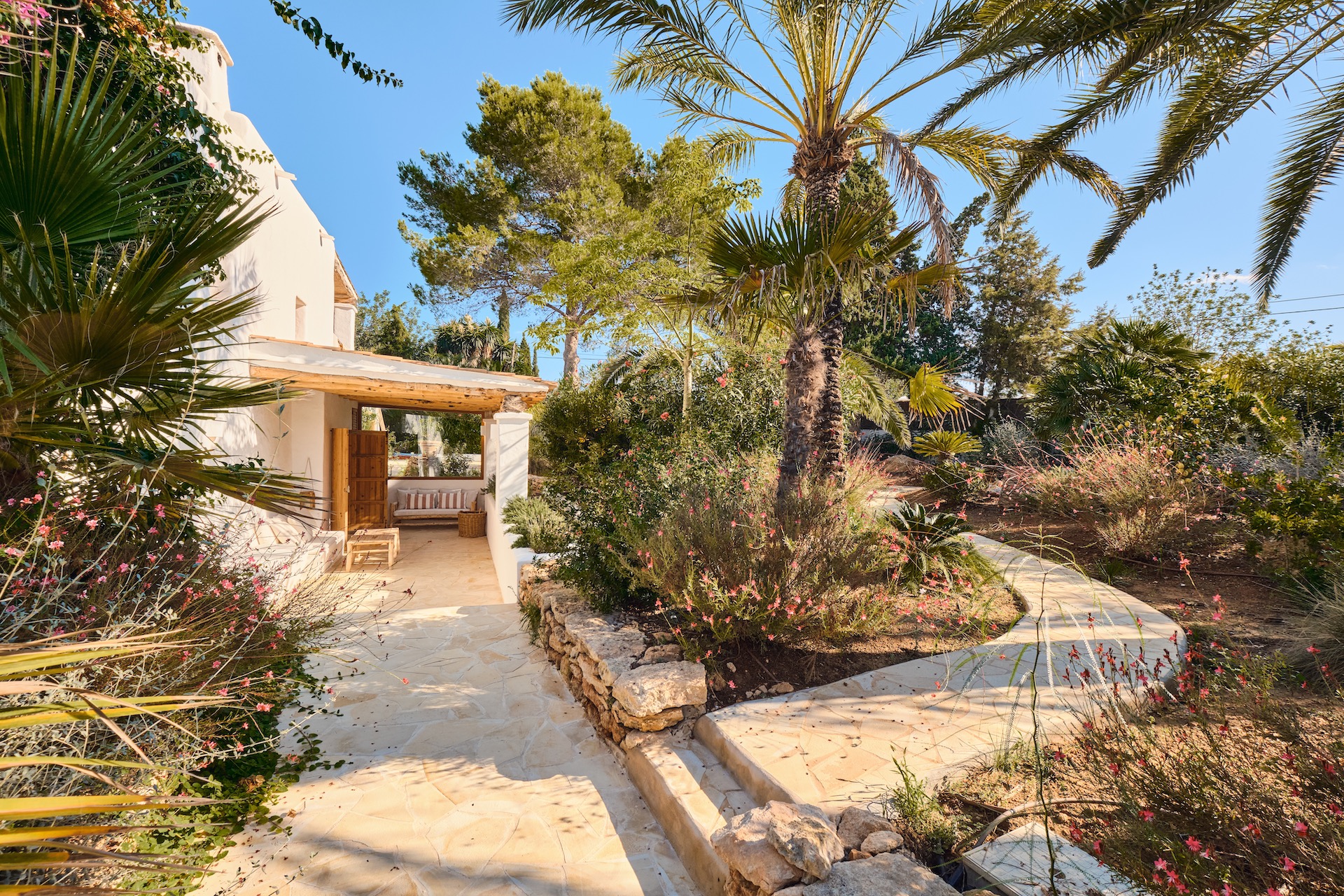 Resa Estates by Geraldine Finca for sale te koop kauf Ibiza spain jesus side house .jpg